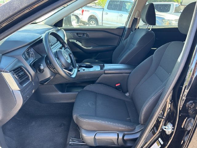 Used 2024 Nissan Rogue S FWD image 25