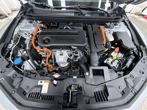 Used 2024 Honda Accord Sport image 11