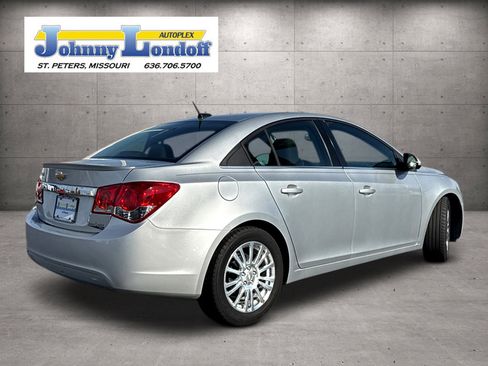 Used 2014 Chevrolet Cruze Eco image 2