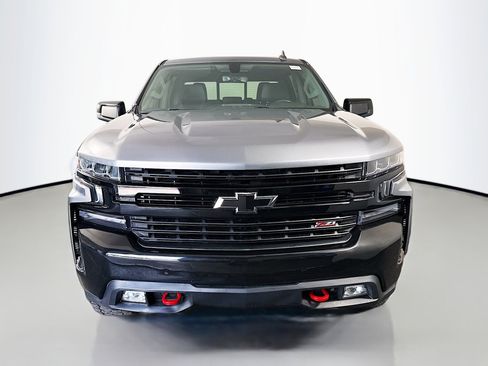 Used 2021 Chevrolet Silverado 1500 LT Trail Boss w/ Convenience Package II image 2
