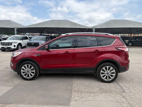 Used 2018 Ford Escape Titanium AWD/4WD image 2