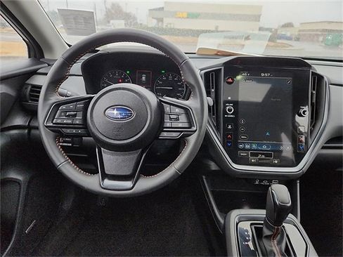 Used 2024 Subaru Crosstrek 2.5i Limited w/ Crosstrek Mirror Package image 12