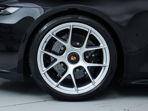 Used 2024 Porsche 911 GT3 RS image 39