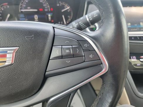 Used 2019 Cadillac XT5 Luxury FWD image 21