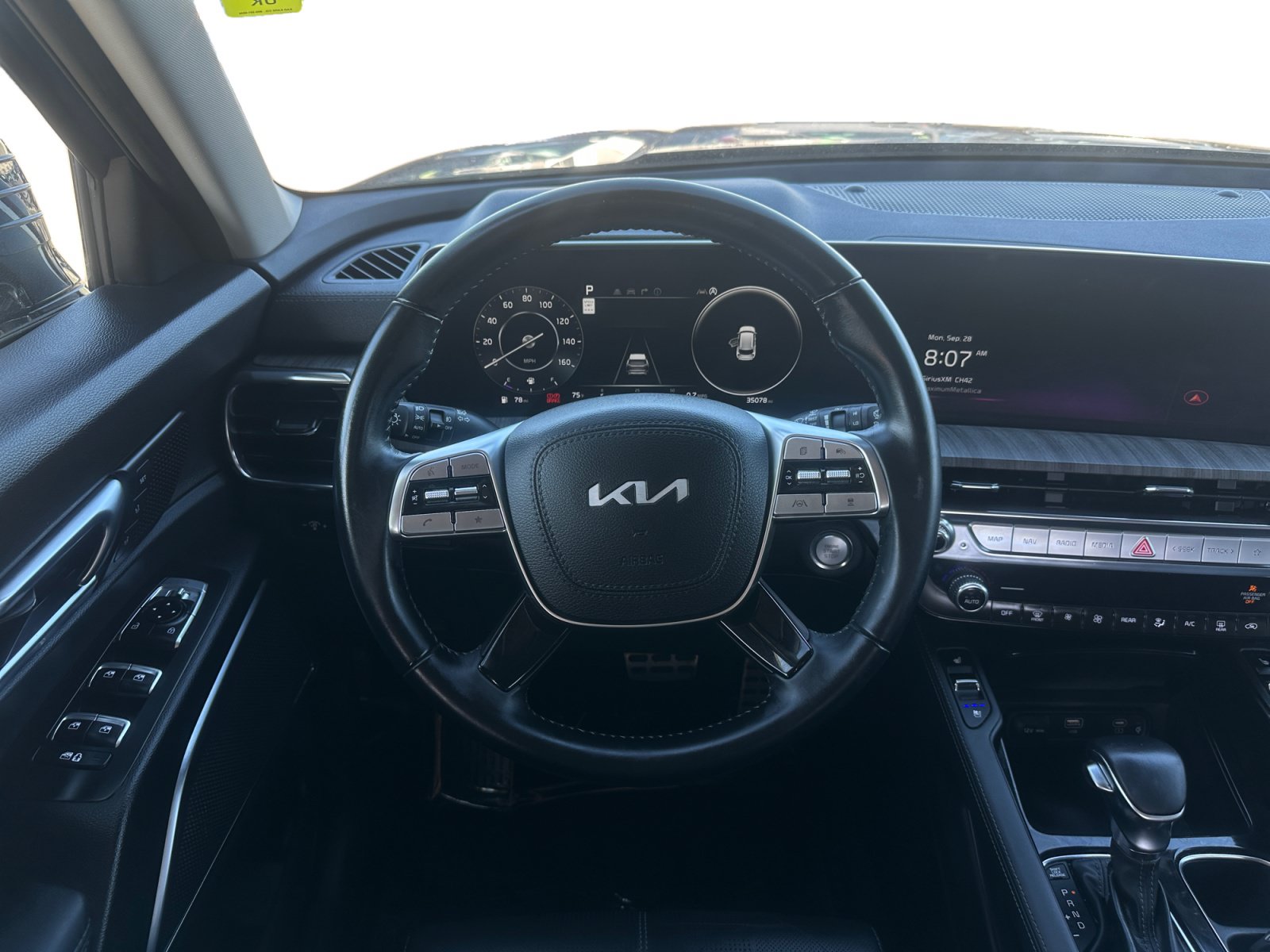 Used 2023 Kia Telluride SX FWD image 12