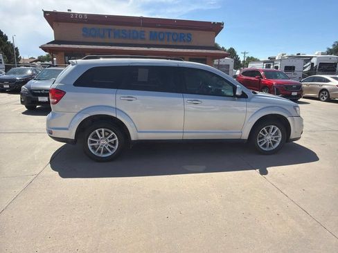 Used 2013 Dodge Journey SXT w/ Flexible Seating Group FWD image 2
