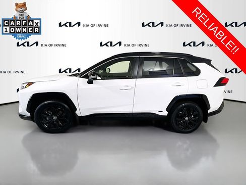Used 2025 Toyota RAV4 XSE w/ Advanced Technology Package AWD/4WD image 4