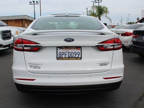 Used 2020 Ford Fusion Titanium image 6