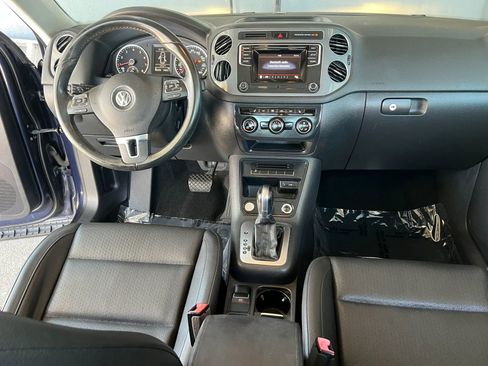 Used 2016 Volkswagen Tiguan S FWD image 12