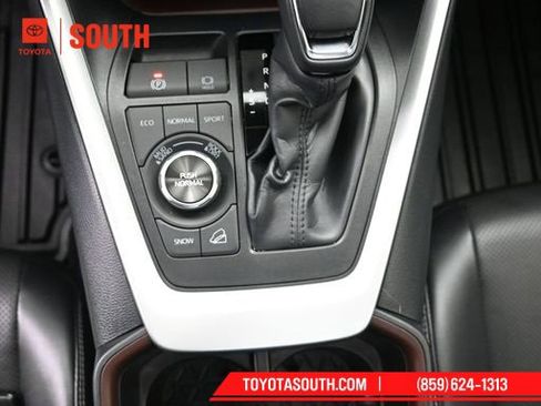 Used 2024 Toyota RAV4 Limited image 23