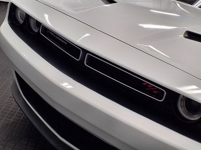 Used 2017 Dodge Challenger R/T RWD image 29