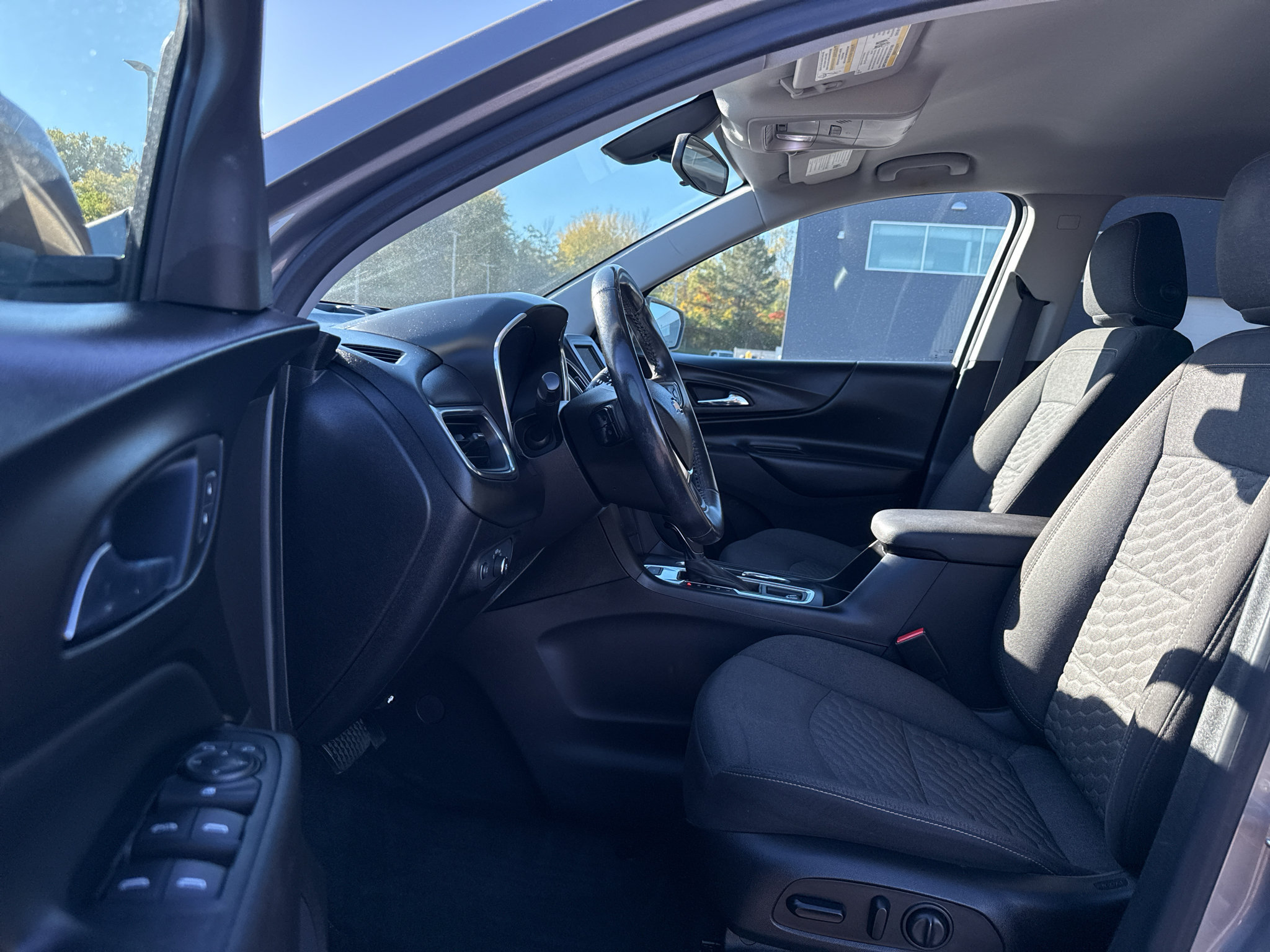 Used 2019 Chevrolet Equinox LT AWD/4WD image 4