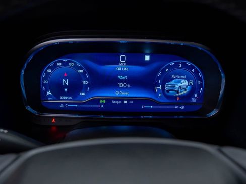 Used 2022 Chevrolet Tahoe Z71 image 28