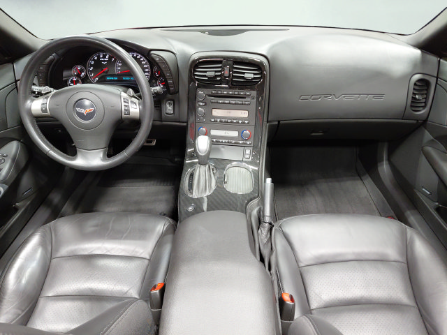 Used 2010 Chevrolet Corvette Convertible w/ Preferred Equipment Group RWD image 20