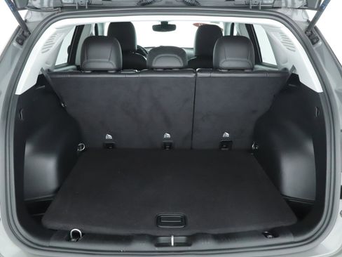 Used 2020 Jeep Compass Limited image 18