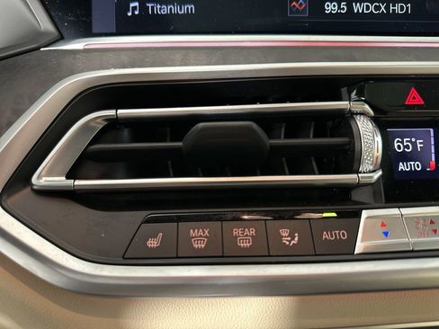 Certified 2022 BMW X5 xDrive40i w/ Premium Package AWD/4WD image 22