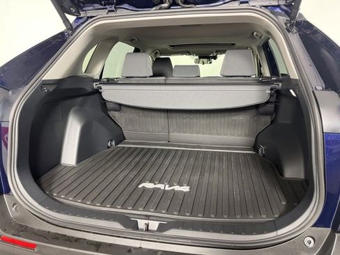 Used 2025 Toyota RAV4 XLE w/ Convenience Package image 18
