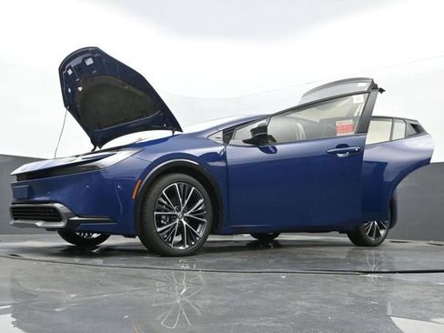 New 2026 Toyota Prius XLE image 27