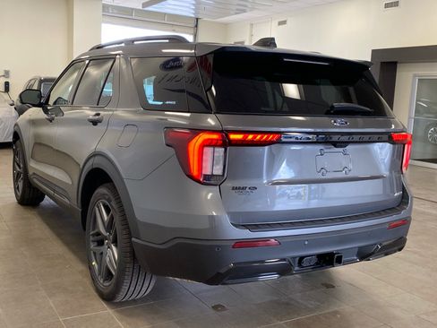 New 2026 Ford Explorer ST-Line image 12
