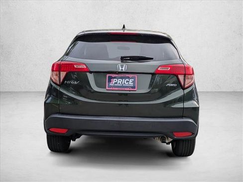 Used 2018 Honda HR-V EX image 7