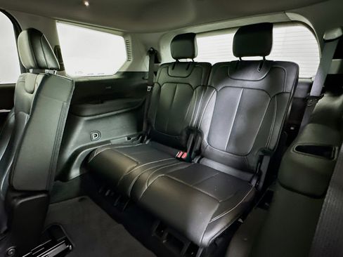 Used 2023 Jeep Grand Cherokee L Limited w/ Trailer Tow Group (B) image 29