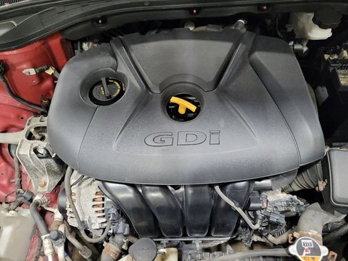 Used 2018 Hyundai Elantra GT FWD image 30