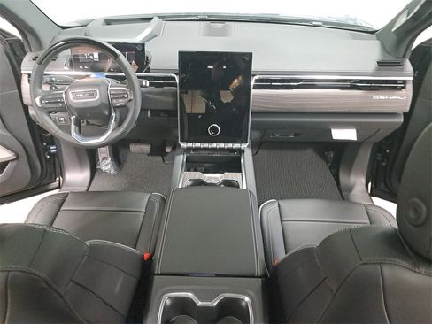 New 2025 GMC Sierra EV Denali image 9