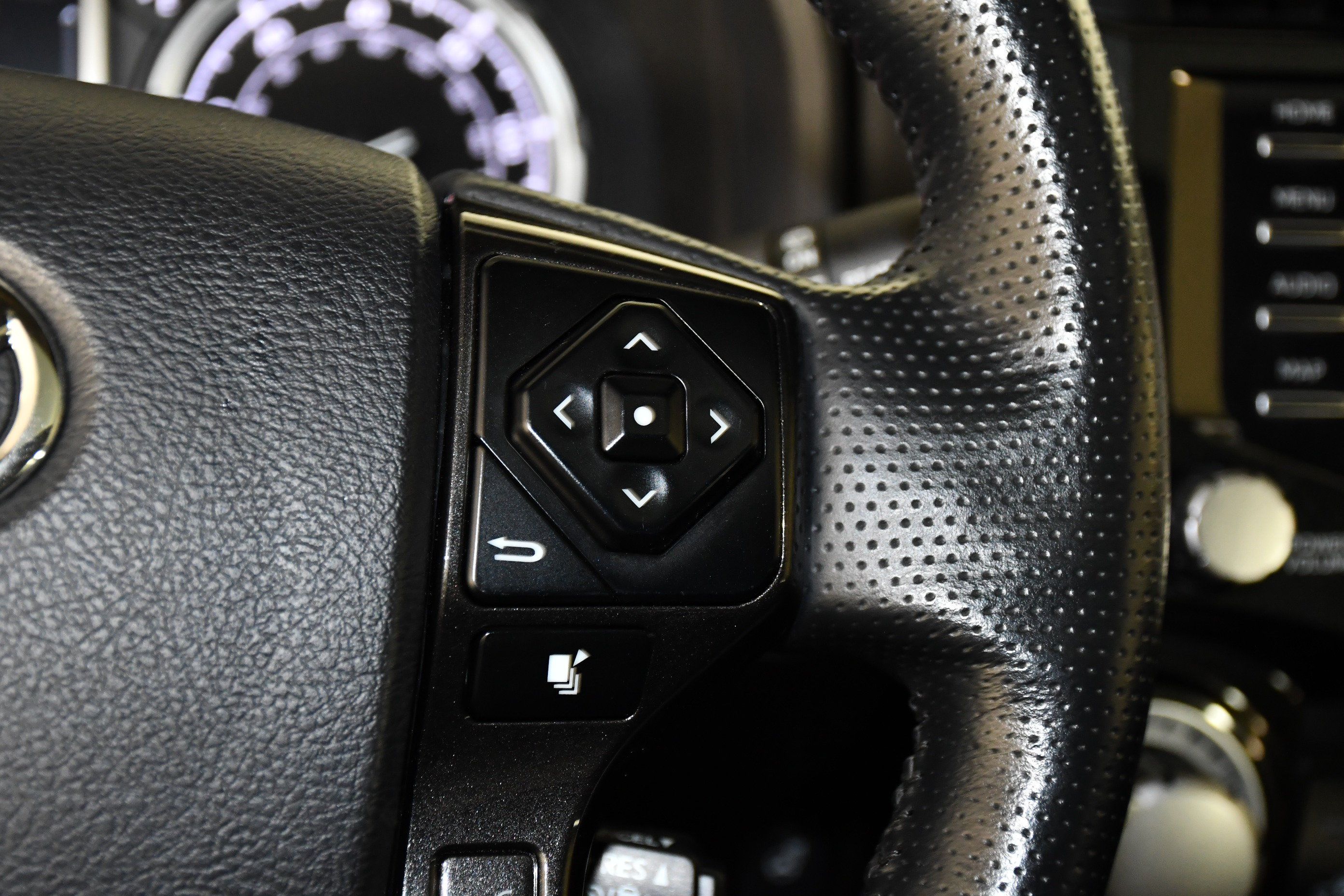 Used 2024 Toyota 4Runner TRD Off-Road Premium w/ Off Road Premium Plus Package AWD/4WD image 22