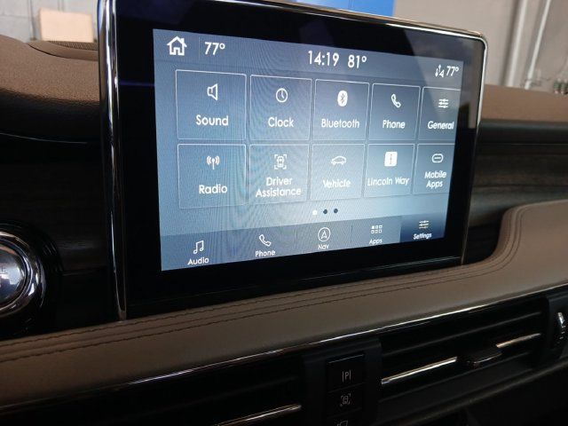 Used 2021 Lincoln Corsair Reserve w/ Equipment Group 201A FWD image 13