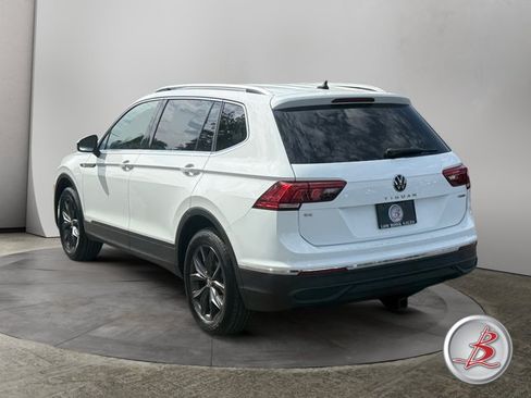 Used 2024 Volkswagen Tiguan SE AWD/4WD image 5