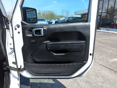 Used 2023 Jeep Wrangler Sport AWD/4WD image 31