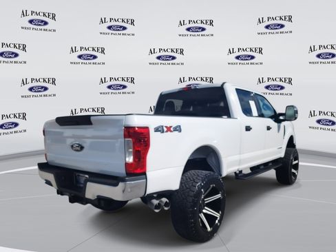 Used 2019 Ford F250 XLT image 5