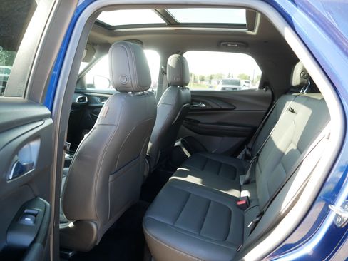 Used 2023 Chevrolet TrailBlazer ACTIV w/ Sun and Liftgate Package AWD/4WD image 34