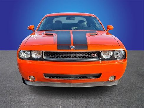 Used 2010 Dodge Challenger R/T image 2
