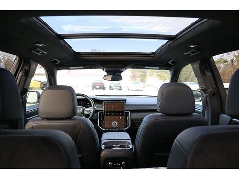 Used 2024 GMC Acadia Elevation w/ Luxury Package FWD image 50