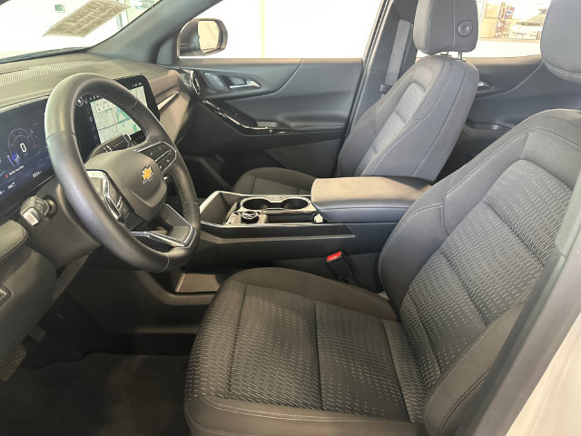 Certified 2026 Chevrolet Equinox LT AWD/4WD image 24