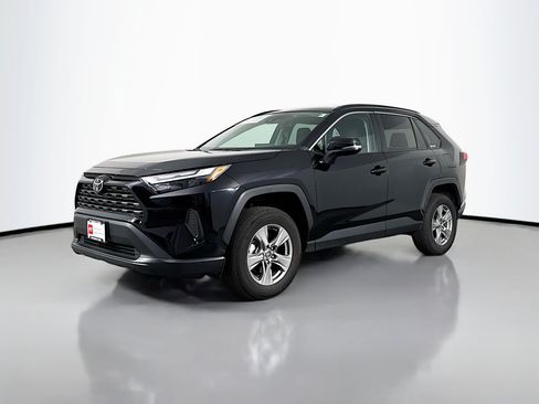 Certified 2025 Toyota RAV4 XLE AWD/4WD image 3