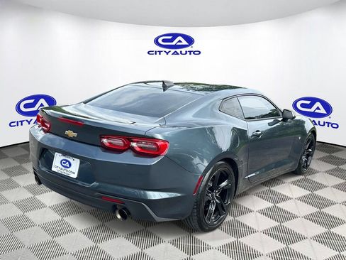 Used 2022 Chevrolet Camaro LT w/ Technology Package RWD image 4