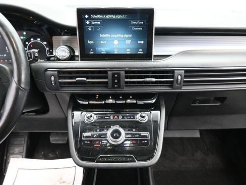 Used 2022 Lincoln Corsair AWD w/ Premium Package image 21