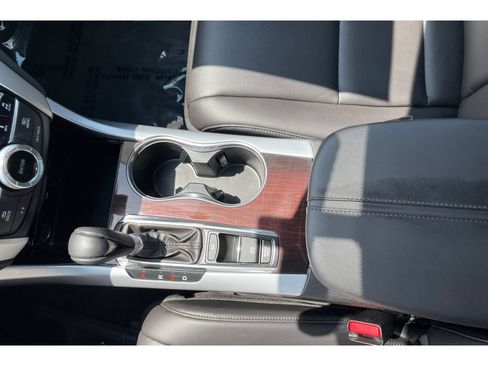 Certified 2017 Acura TLX FWD image 30