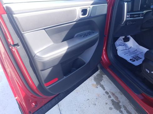 Certified 2025 Hyundai Santa Fe SEL image 9