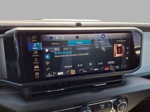 Used 2025 Jeep Wrangler Unlimited Sport AWD/4WD image 5