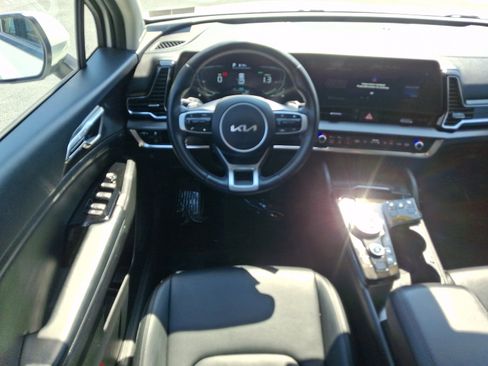Used 2023 Kia Sportage EX AWD/4WD image 12