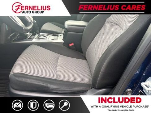 Used 2021 Toyota 4Runner SR5 AWD/4WD image 9
