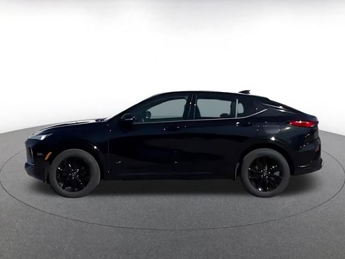 Used 2025 Buick Envista Sport Touring image 2