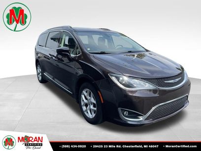 Used 2018 Chrysler Pacifica Touring-L Plus w/ Tire & Wheel Group