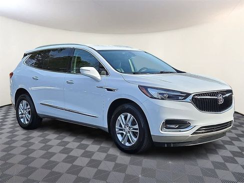 Used 2020 Buick Enclave Essence w/ Sound and Sites Package image 3