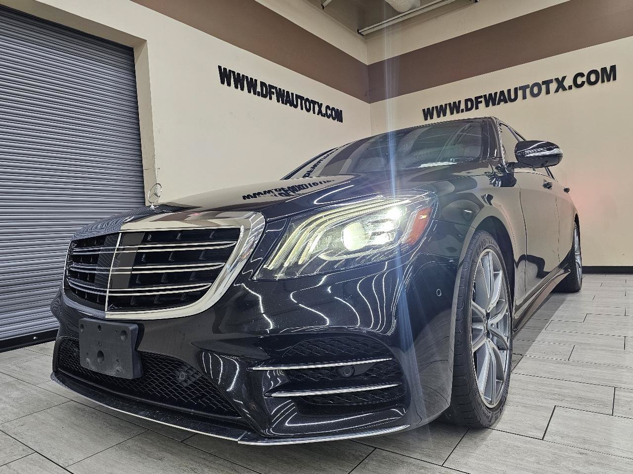 Used 2020 Mercedes-Benz S 560 Sedan image 2
