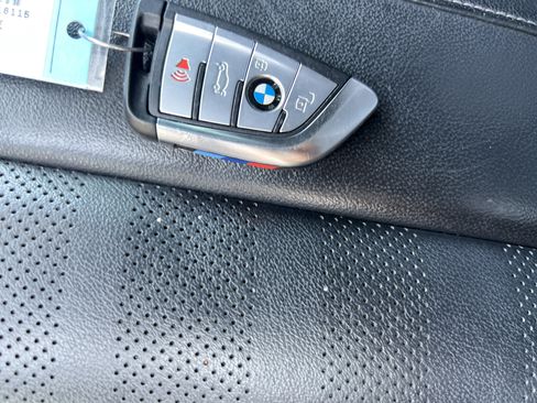 Used 2021 BMW X5 xDrive40i w/ M Sport Package AWD/4WD image 36