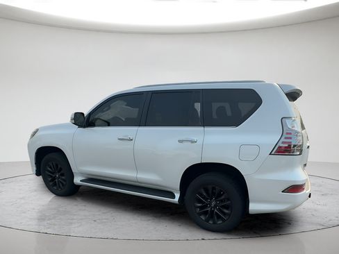 Used 2023 Lexus GX 460 Premium w/ Premium Package AWD/4WD image 10